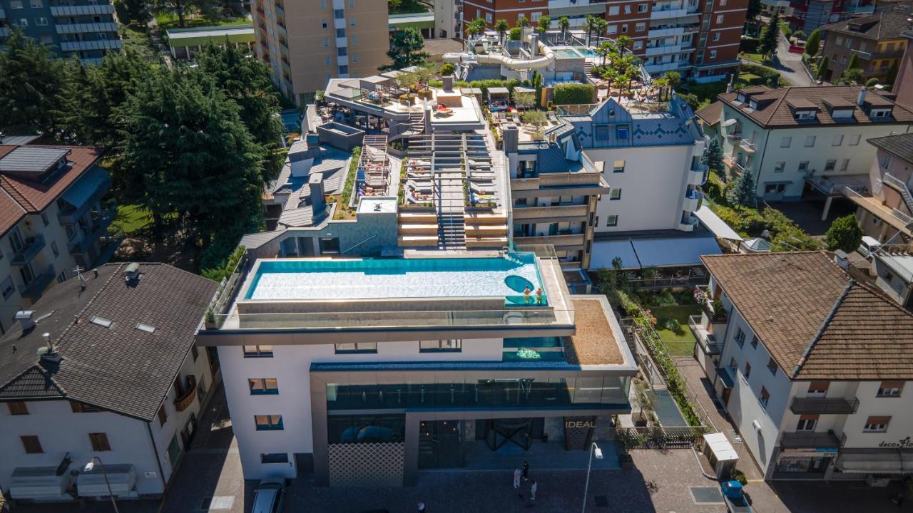 Hotel Ideal Park Лайвес Экстерьер фото