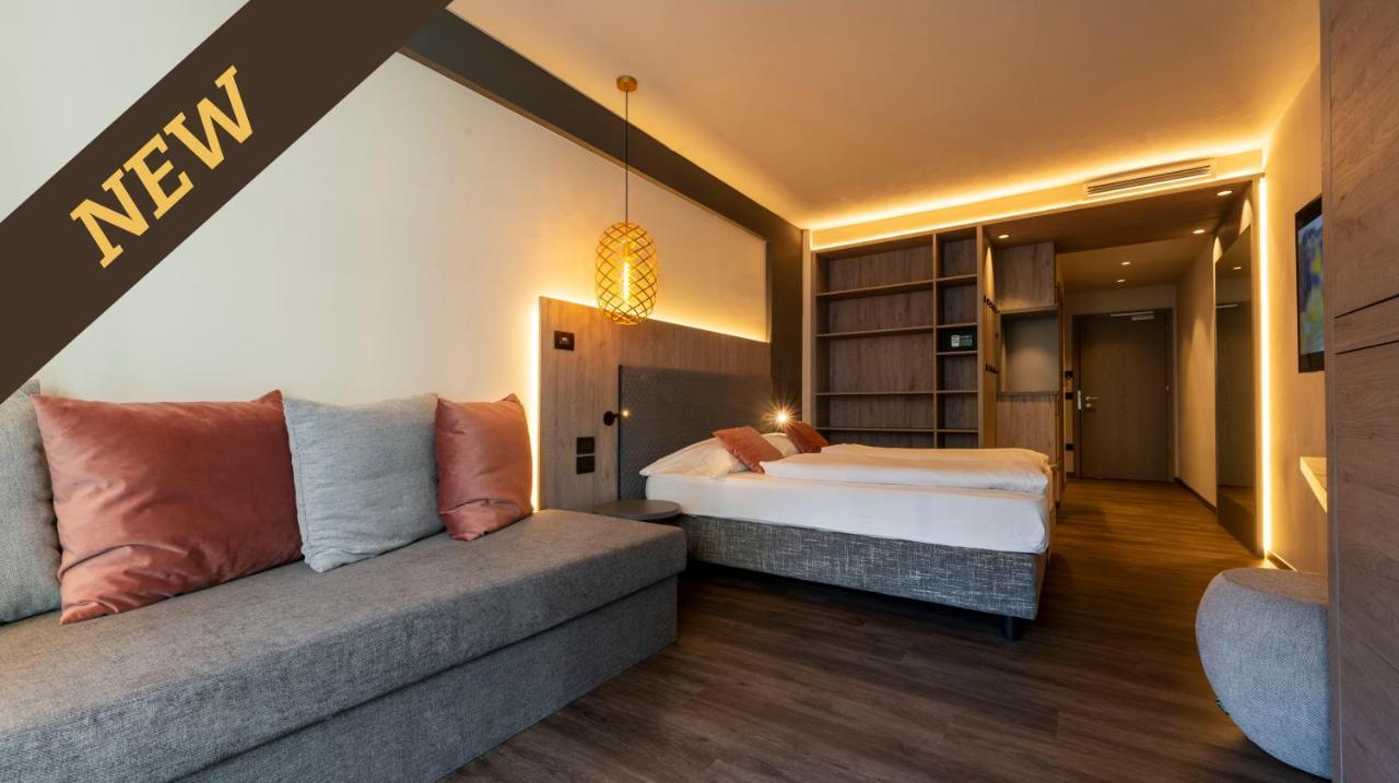 Hotel Ideal Park Лайвес Экстерьер фото