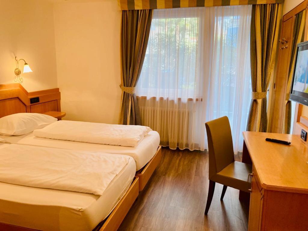 Hotel Ideal Park Лайвес Номер фото