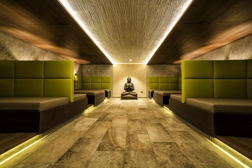 Hotel Ideal Park Лайвес Экстерьер фото